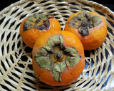 Foto del paso 1 de la receta: Caquis en compotera