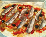 Foto del paso 14 de la receta: Coca de arengades (sardinas de bota)