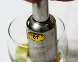 Hình bước làm 4 của món Non-Alcoholic Mojito