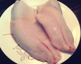 Hình bước làm 1 của món Cá chiên sốt gừng mật ong