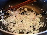 Tôm rang thịt ba chỉ (cháy cạnh)