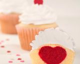 Hình bước làm 4 của món Cupcake trái tim