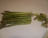 Foto del paso 1 de la receta: Espárragos trigueros con castañas