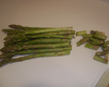 Foto del paso 1 de la receta: Espárragos trigueros con castañas