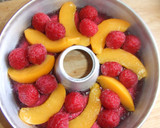 Foto del paso 9 de la receta: Corona roja al Oporto con frutas y nata