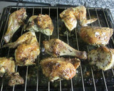Foto del paso 4 de la receta: Pollo asado en la parrilla del horno