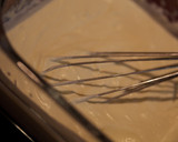 Foto del paso 4 de la receta: Hojaldre de ciruelas pasas y crema