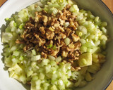 Foto del paso 1 de la receta: Ensalada Waldorf con crema
