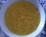 Foto del paso 7 de la receta: Sopa de fideos con caldo de pollo