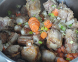 Foto del paso 3 de la receta: Rabo de ternera gallega al Mencía