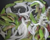 Foto del paso 1 de la receta: Fideos con gambas y judías