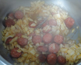 Foto del paso 2 de la receta: Guiso de calamares con chorizo y patatas