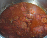 Foto del paso 4 de la receta: Guiso de calamares con chorizo y patatas