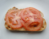 Foto del paso 3 de la receta: Tosta estilo pan bagnat