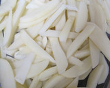 Foto del paso 1 de la receta: Papas fritas con huevo frito