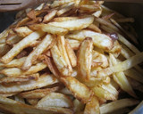 Foto del paso 3 de la receta: Papas fritas con huevo frito