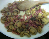 Foto del paso 2 de la receta: Espirales con champiñones y bacon