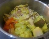 Foto del paso 5 de la receta: Caldo de pollo curativo