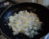Foto del paso 3 de la receta: Corbatitas en salsa alfredo criolla