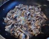 Foto del paso 4 de la receta: Corbatitas en salsa alfredo criolla