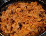 Foto del paso 7 de la receta: Corbatitas en salsa alfredo criolla