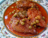 Foto del paso 3 de la receta: Atún en salsa con anillas de calamar