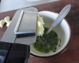 Foto del paso 1 de la receta: Pan con ajo y maasdam