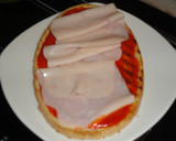 Foto del paso 2 de la receta: Bruschetta de pechuga de pollo y mozzarella