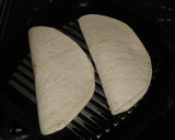 Foto del paso 3 de la receta: Quesadillas de lacón y queso emmental