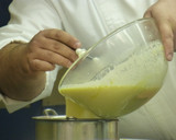 Foto del paso 3 de la receta: Crema pastelera tradicional italiana