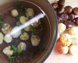 Foto del paso 3 de la receta: Conejo guisado con castañas y setas