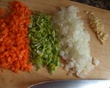 Foto del paso 4 de la receta: Conejo guisado con castañas y setas