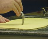 Foto del paso 1 de la receta: Milhojas de crema pastelera y merengue