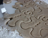 Foto del paso 4 de la receta: Galletas de jengibre y canela navideñas