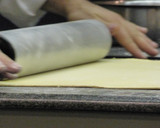 Foto del paso 1 de la receta: Lacitos de hojaldre
