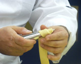 Foto del paso 2 de la receta: Canutillos de hojaldre con crema pastelera