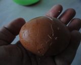 Foto del paso 4 de la receta: Huevos marmolados