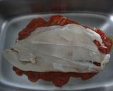 Foto del paso 2 de la receta: Castañeta rellena de gambas y huevo