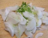 Foto del paso 4 de la receta: Pastel hojaldrado de gallina