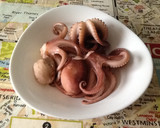 Foto del paso 2 de la receta: Arroz meloso de galeras y pulpo