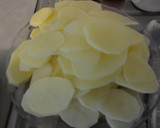 Foto del paso 1 de la receta: Patatas al horno con ajo y perejil