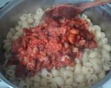 Foto del paso 4 de la receta Macarrones con butifarra y salsa de tomate con vermut y chocolate