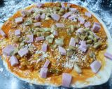Foto del paso 6 de la receta: Pizza con picadillo, salsa barbacoa y huevo frito