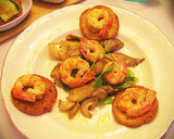 Foto del paso 6 de la receta: Salteado de setas y gambas con ajetes