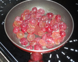 Foto del paso 3 de la receta: Uvas confitadas con yogur