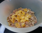 Foto del paso 5 de la receta: Relleno para pavo navideño (fácil, con frutos secos y arándanos)