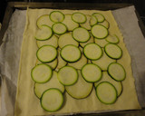 Foto del paso 1 de la receta: Coca de verduras asadas y queso