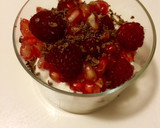 Foto del paso 5 de la receta: Mousse de chocolate blanco con frutos rojos