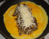 Foto del paso 4 de la receta: Tortilla de setas y queso