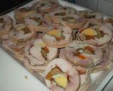 Foto del paso 4 de la receta: Pollo arrollado navideño